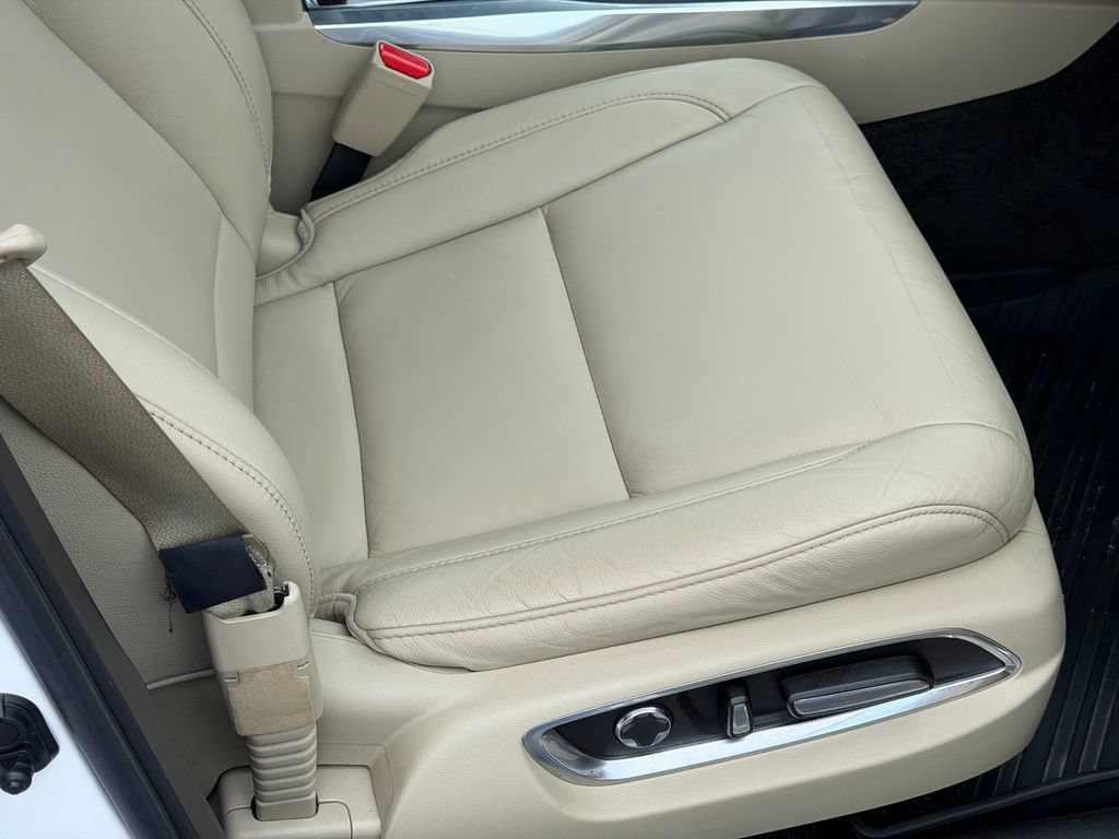 Used 2020 Acura MDX SH-AWD image 14