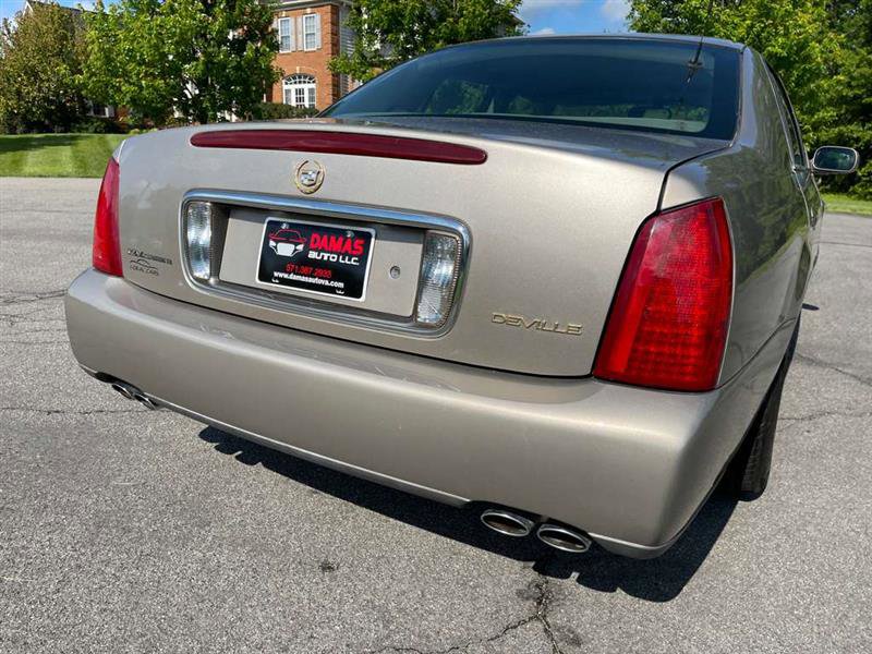 Used 2003 Cadillac De Ville w/ Comfort & Convenience Package FWD image 64