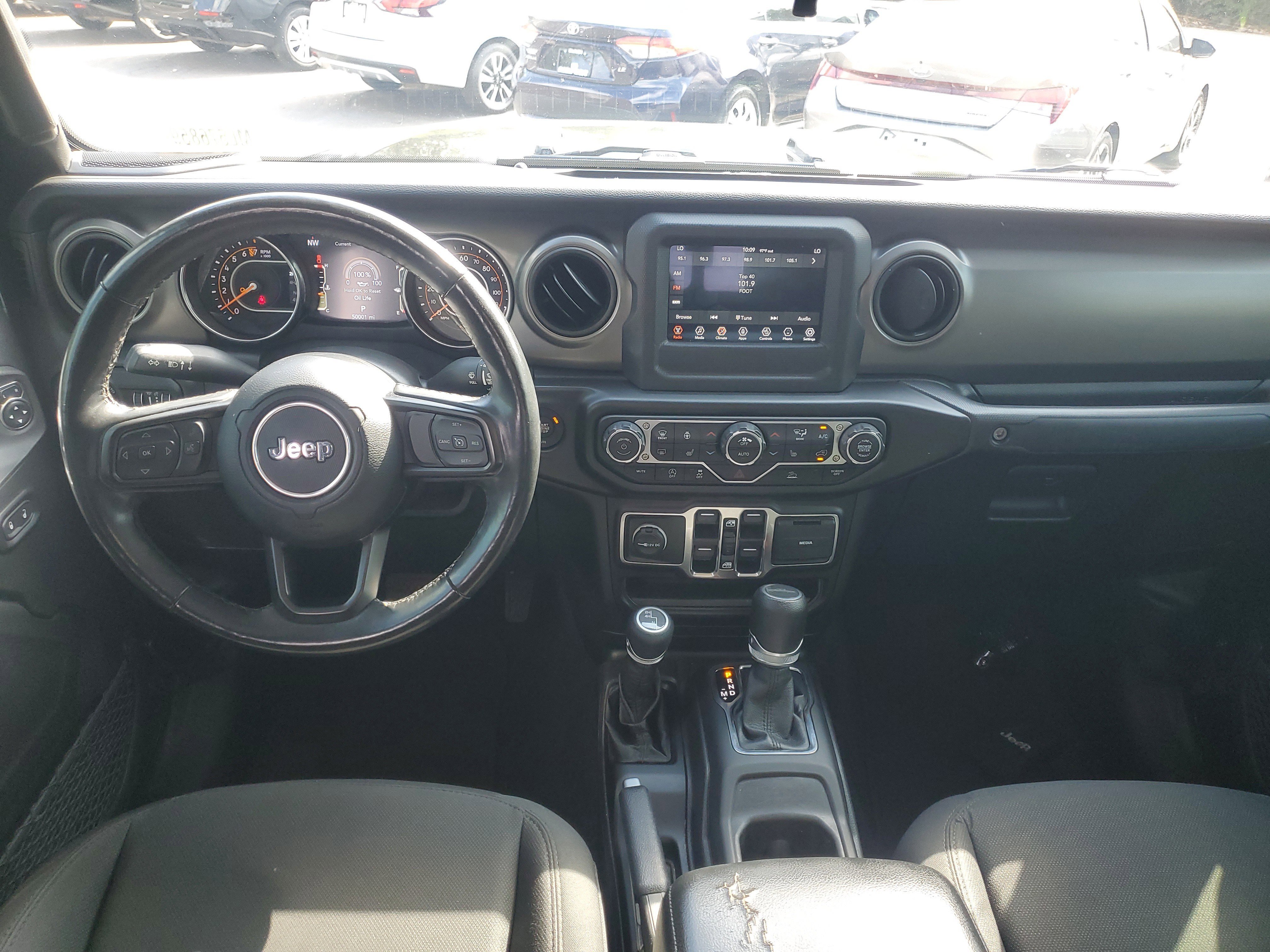 Used 2021 Jeep Gladiator Sport AWD/4WD image 12