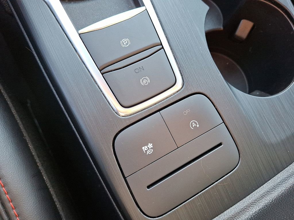 Used 2025 Ford Escape ST-Line image 25