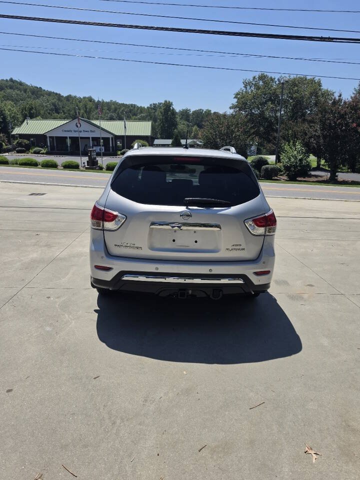 Used 2015 Nissan Pathfinder Platinum w/ Cargo Package FWD image 5