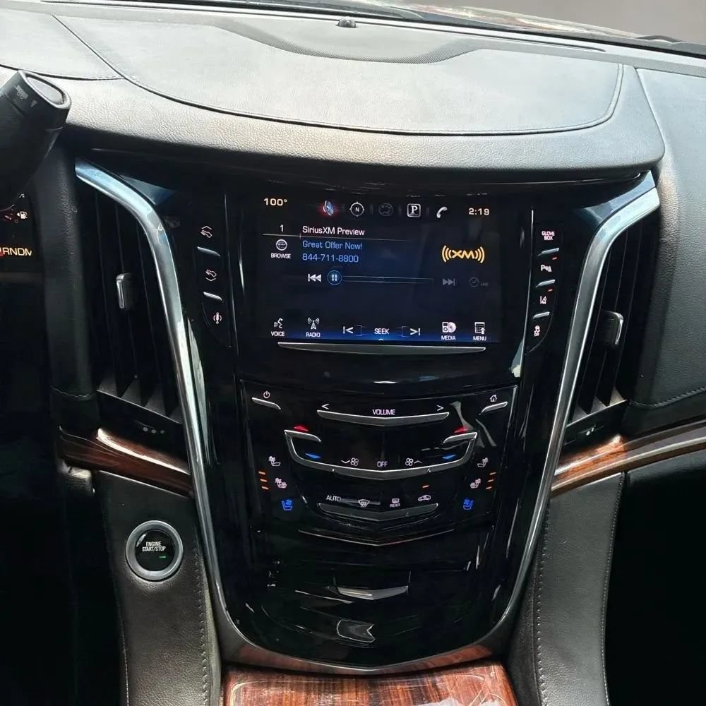 Used 2015 Cadillac Escalade Luxury AWD/4WD image 12