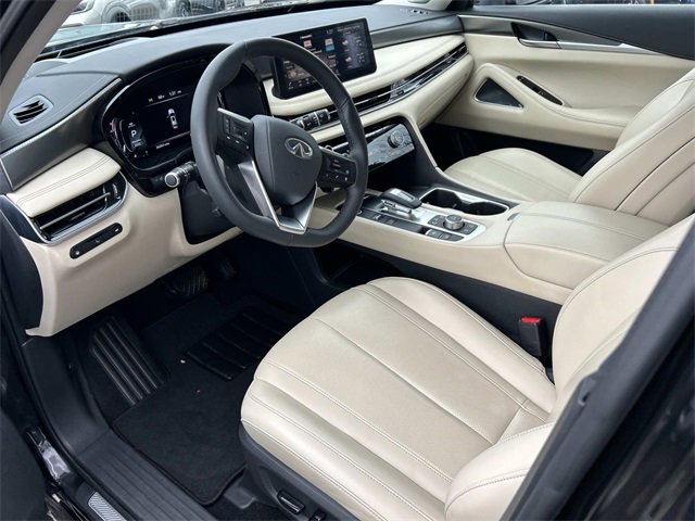Used 2025 INFINITI QX60 Luxe w/ Vision Package image 15