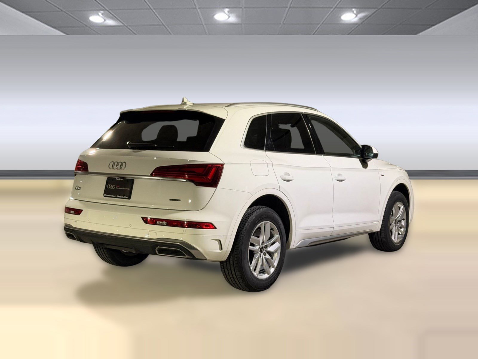 Certified 2023 Audi Q5 2.0T Premium w/ Convenience Package AWD/4WD image 9
