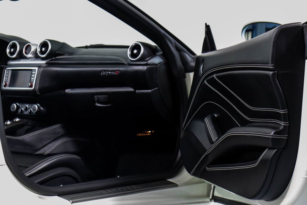 Certified 2017 Ferrari California T image 46