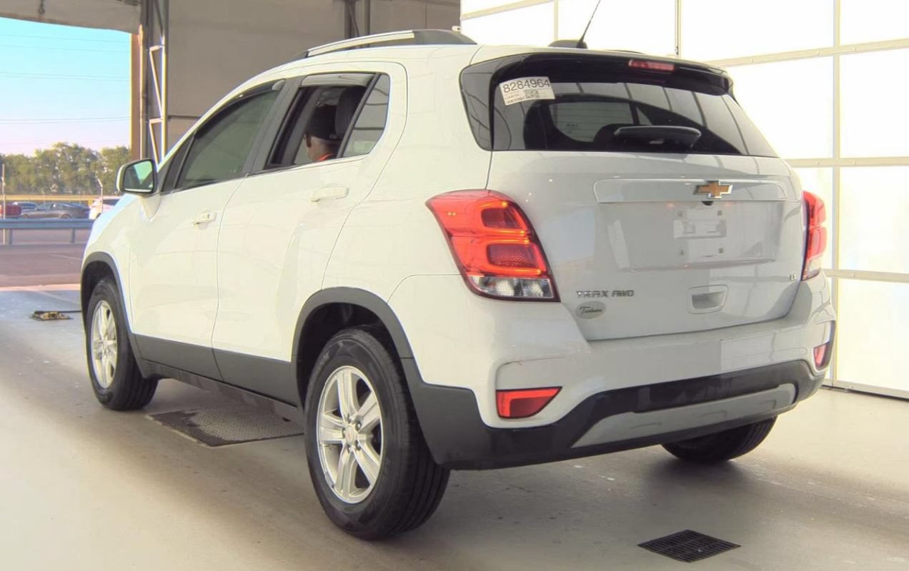 Used 2020 Chevrolet Trax LT w/ LT Convenience Package AWD/4WD image 6