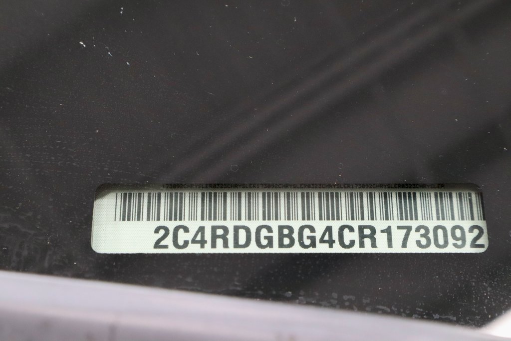 Used 2012 Dodge Grand Caravan SE image 31