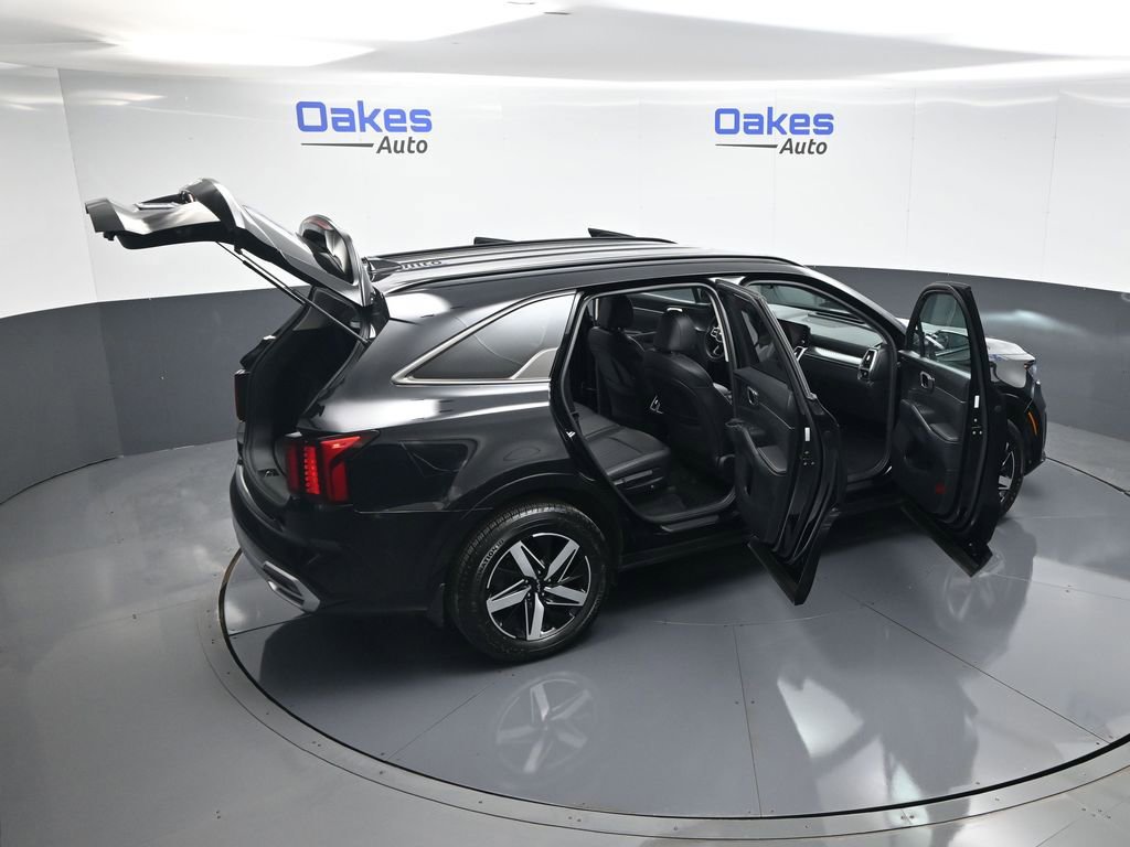 Certified 2023 Kia Sorento S image 59