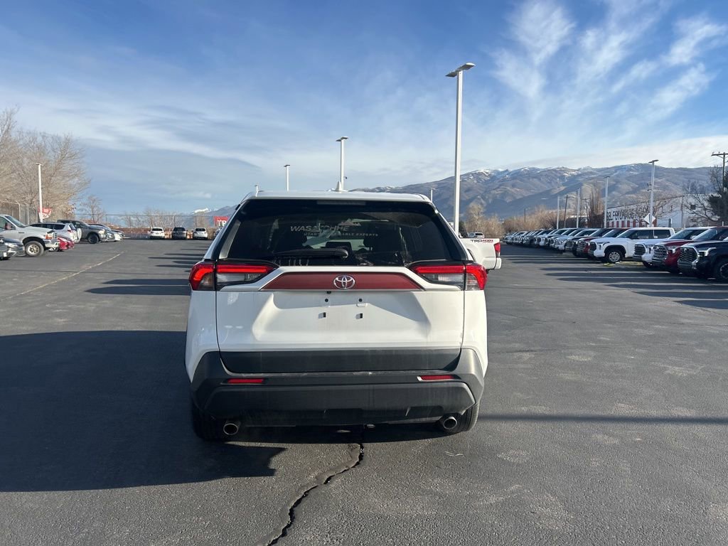 Used 2023 Toyota RAV4 LE image 5