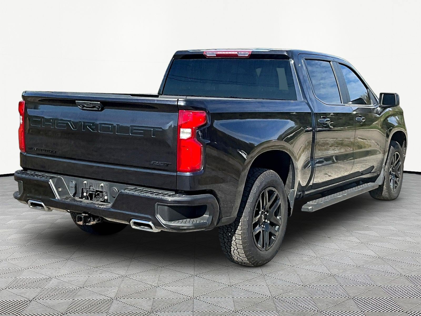 Used 2023 Chevrolet Silverado 1500 RST AWD/4WD image 6