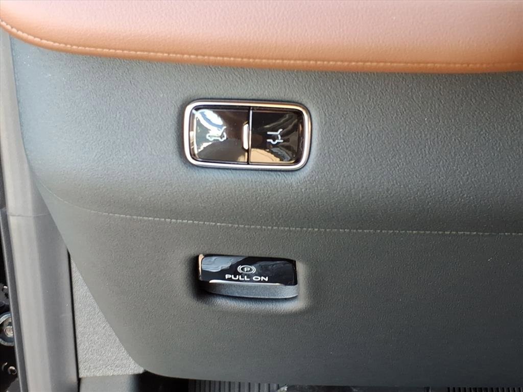 New 2025 Lincoln Navigator Reserve image 20