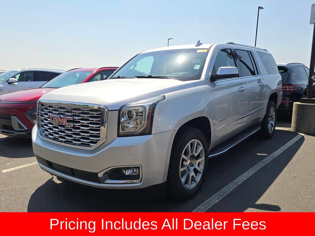 Used 2019 GMC Yukon XL Denali RWD image 3