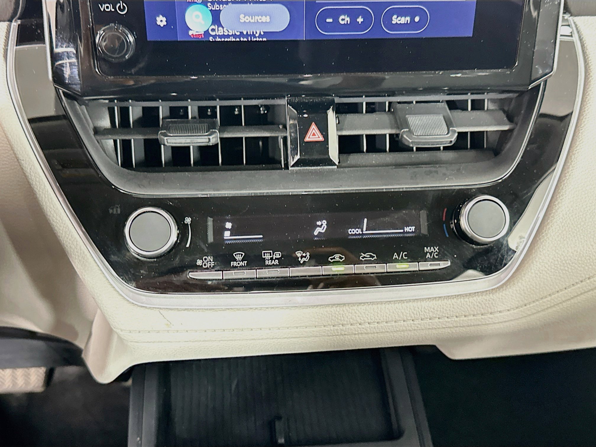 Used 2026 Toyota Corolla Cross L FWD image 22