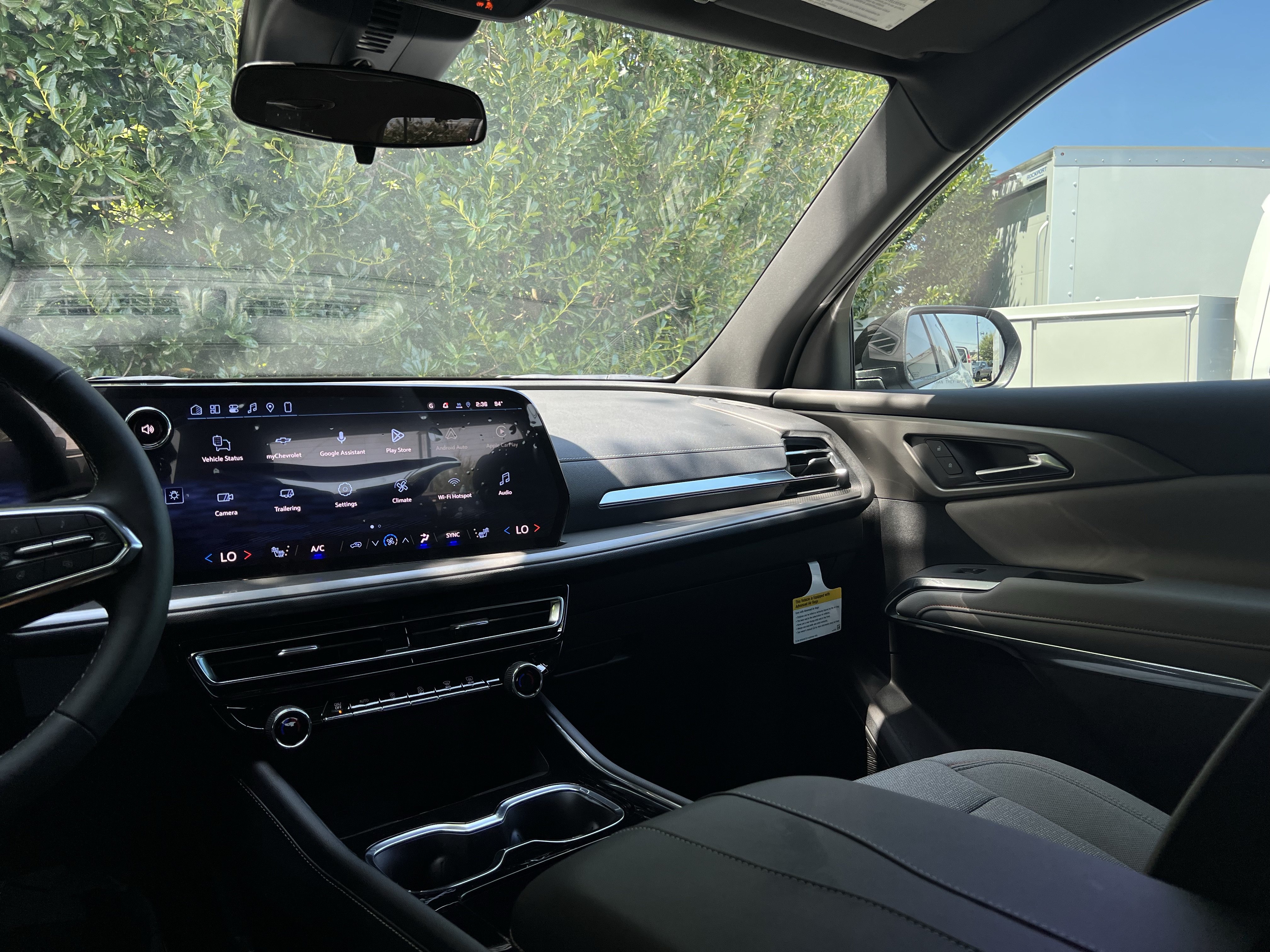 New 2027 Chevrolet Traverse LT FWD image 23
