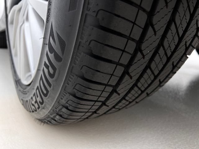 Used 2023 Acura MDX w/ Advance Package AWD/4WD image 34