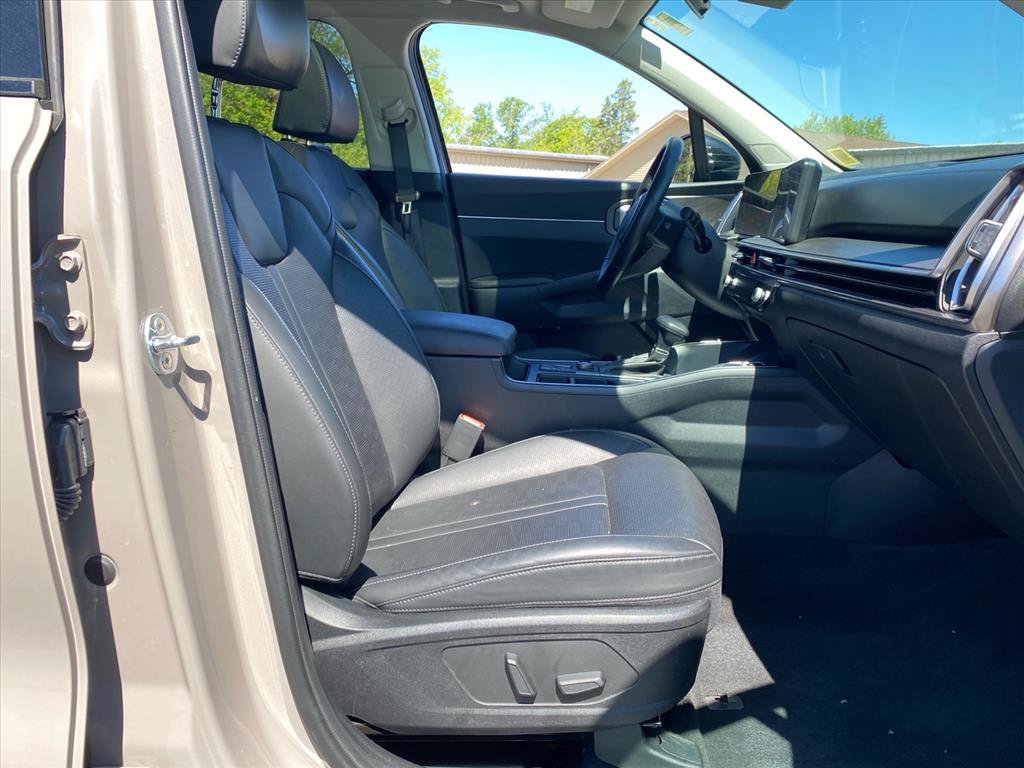 Certified 2025 Kia Sorento X-Line EX AWD/4WD image 28