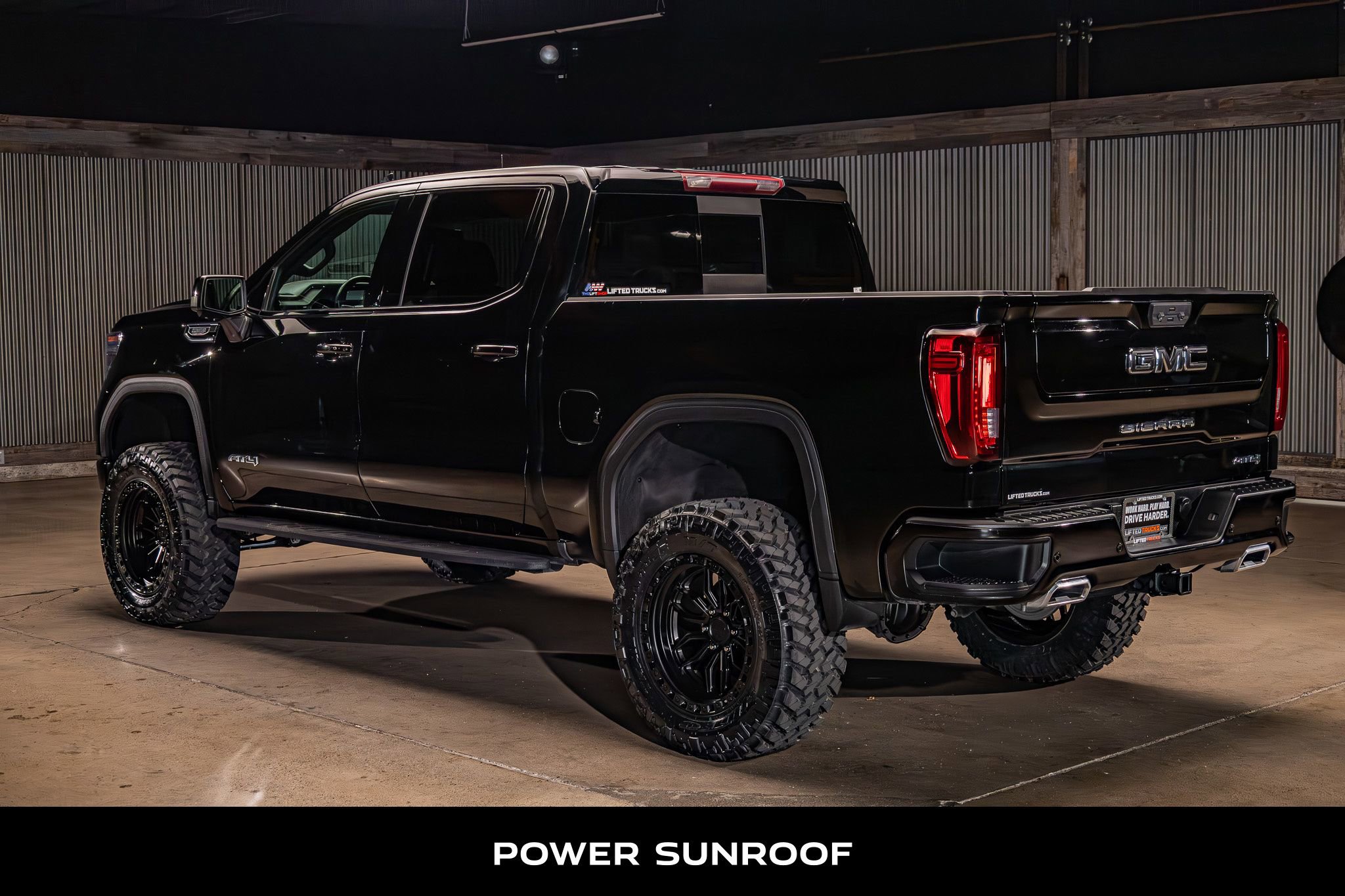 Used 2023 GMC Sierra 1500 AT4 w/ AT4 Premium Package AWD/4WD image 7