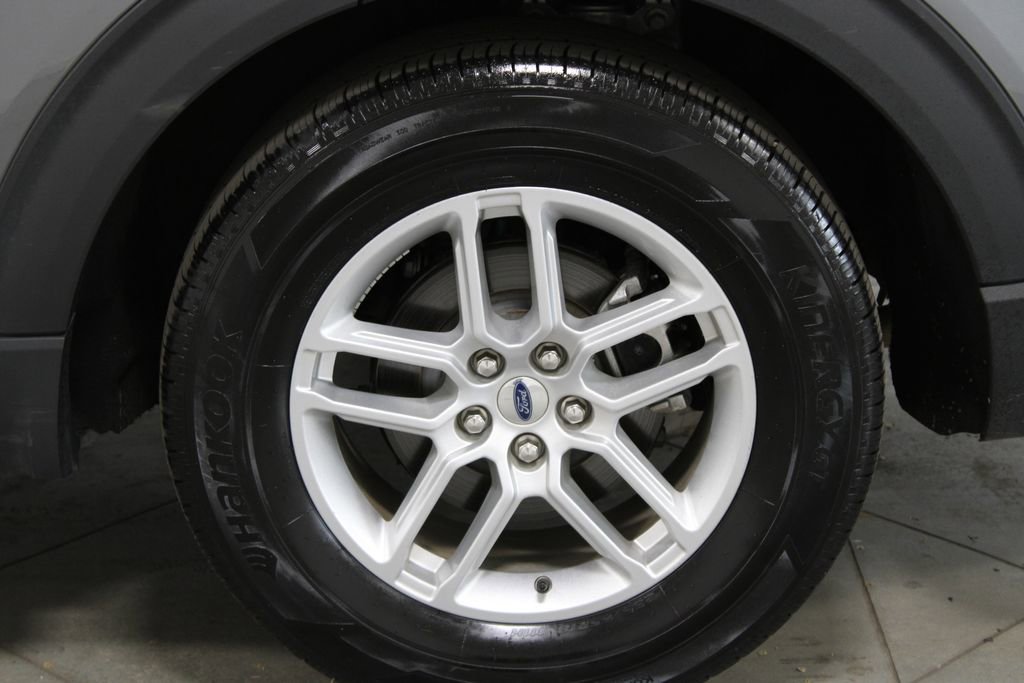 Used 2025 Ford Explorer Active image 17