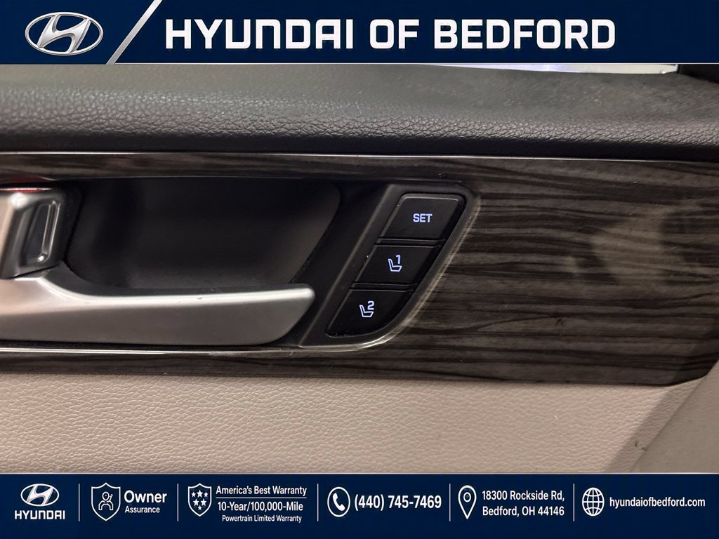 Used 2015 Hyundai Sonata Limited w/ Option Group 05 FWD image 13