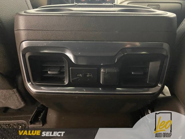 Used 2022 GMC Sierra 3500 Denali w/ Denali Ultimate Package AWD/4WD image 19