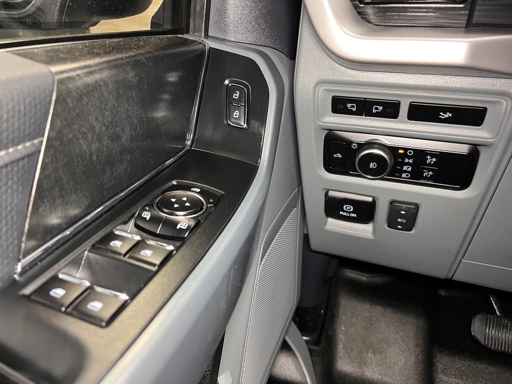 Used 2022 Ford F150 XLT w/ Equipment Group 302A High image 15