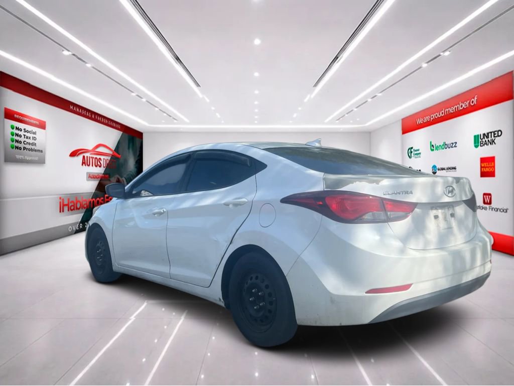 Used 2016 Hyundai Elantra SE image 5