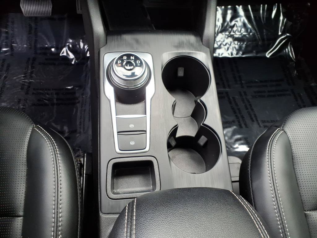 Used 2025 Ford Escape Platinum AWD/4WD image 13