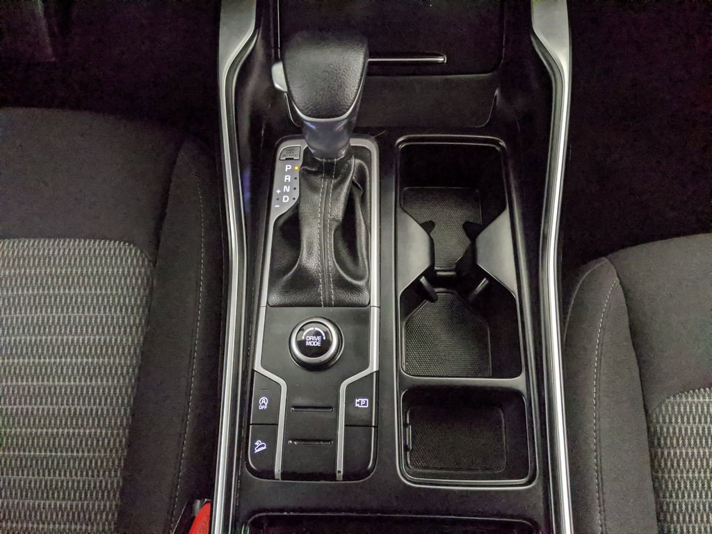 Used 2023 Kia Sorento LX FWD image 9