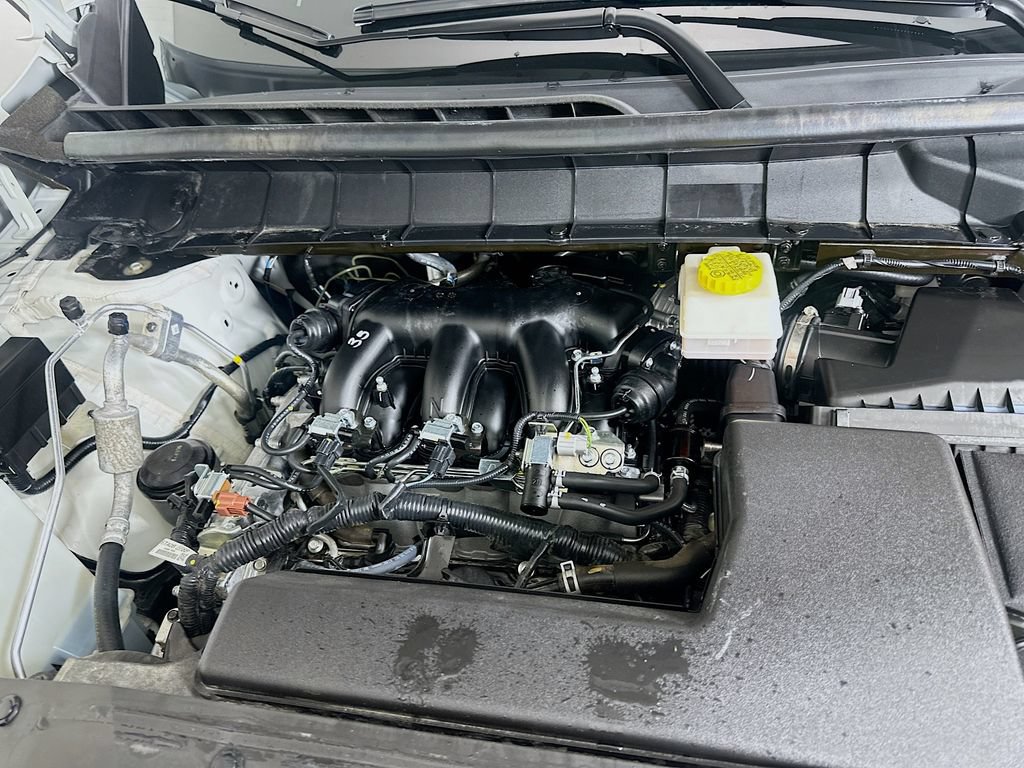 Used 2025 Nissan Pathfinder Platinum FWD image 31