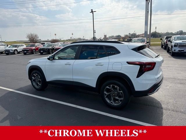 Used 2025 Chevrolet Trax LT w/ LT Convenience Package image 20