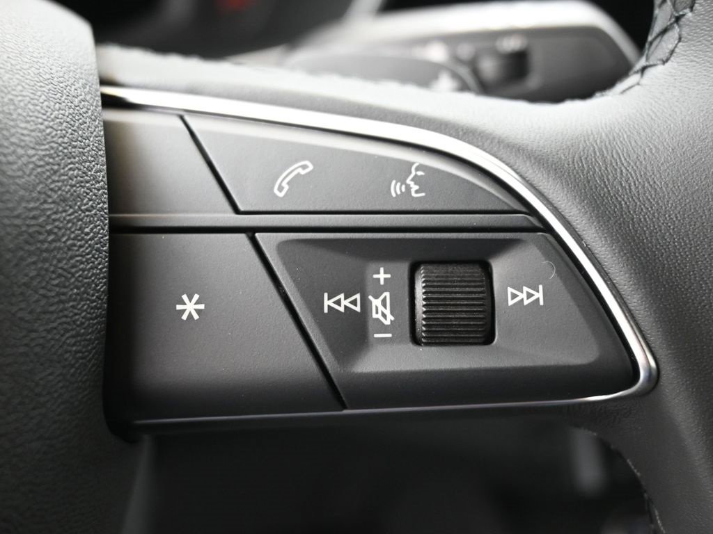 New 2025 Audi Q3 2.0T Premium image 25