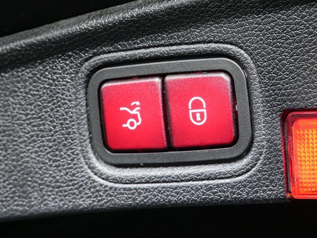 Used 2020 Mercedes-Benz C 63 AMG S image 30