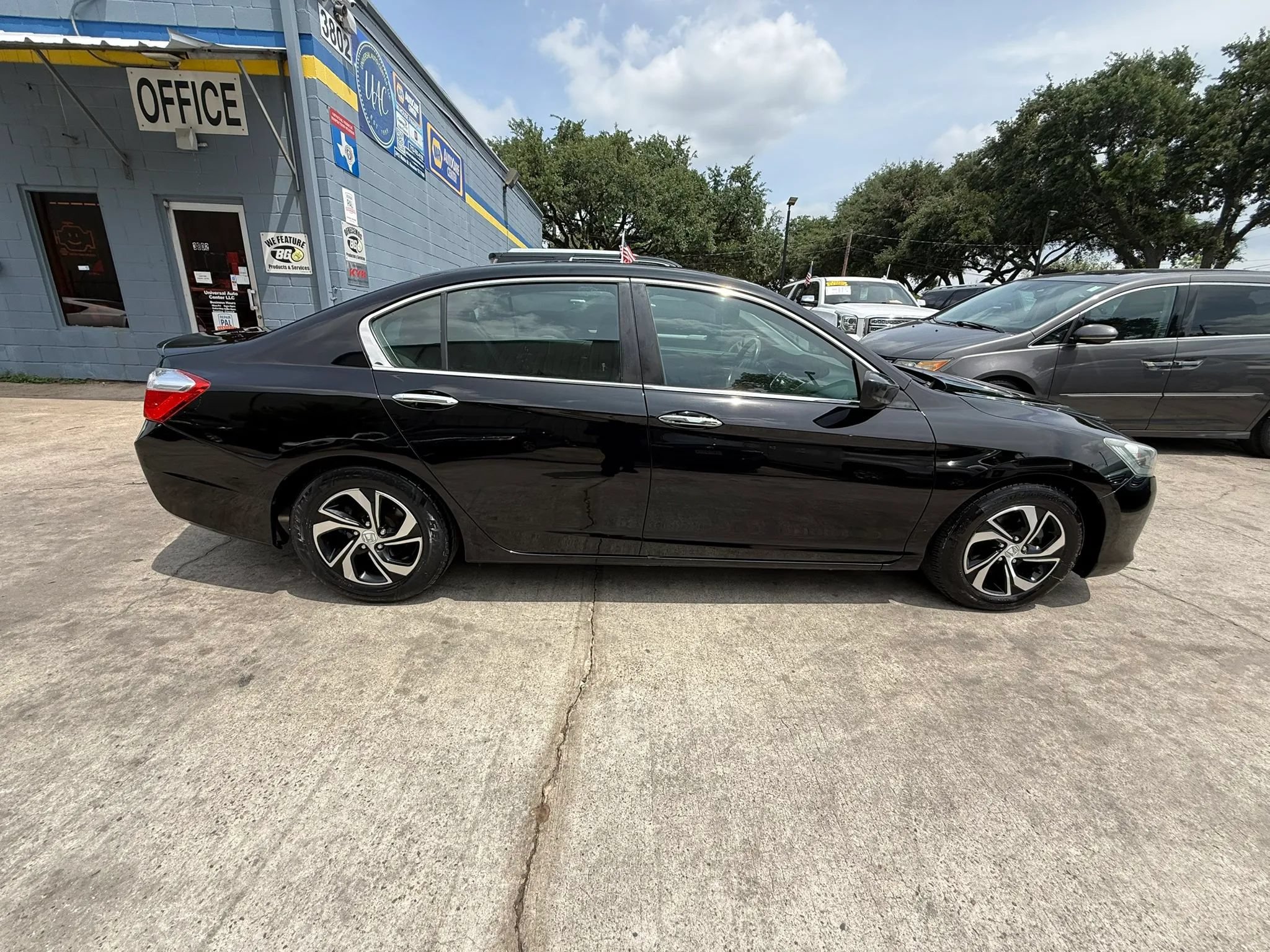 Used 2015 Honda Accord Sport image 8