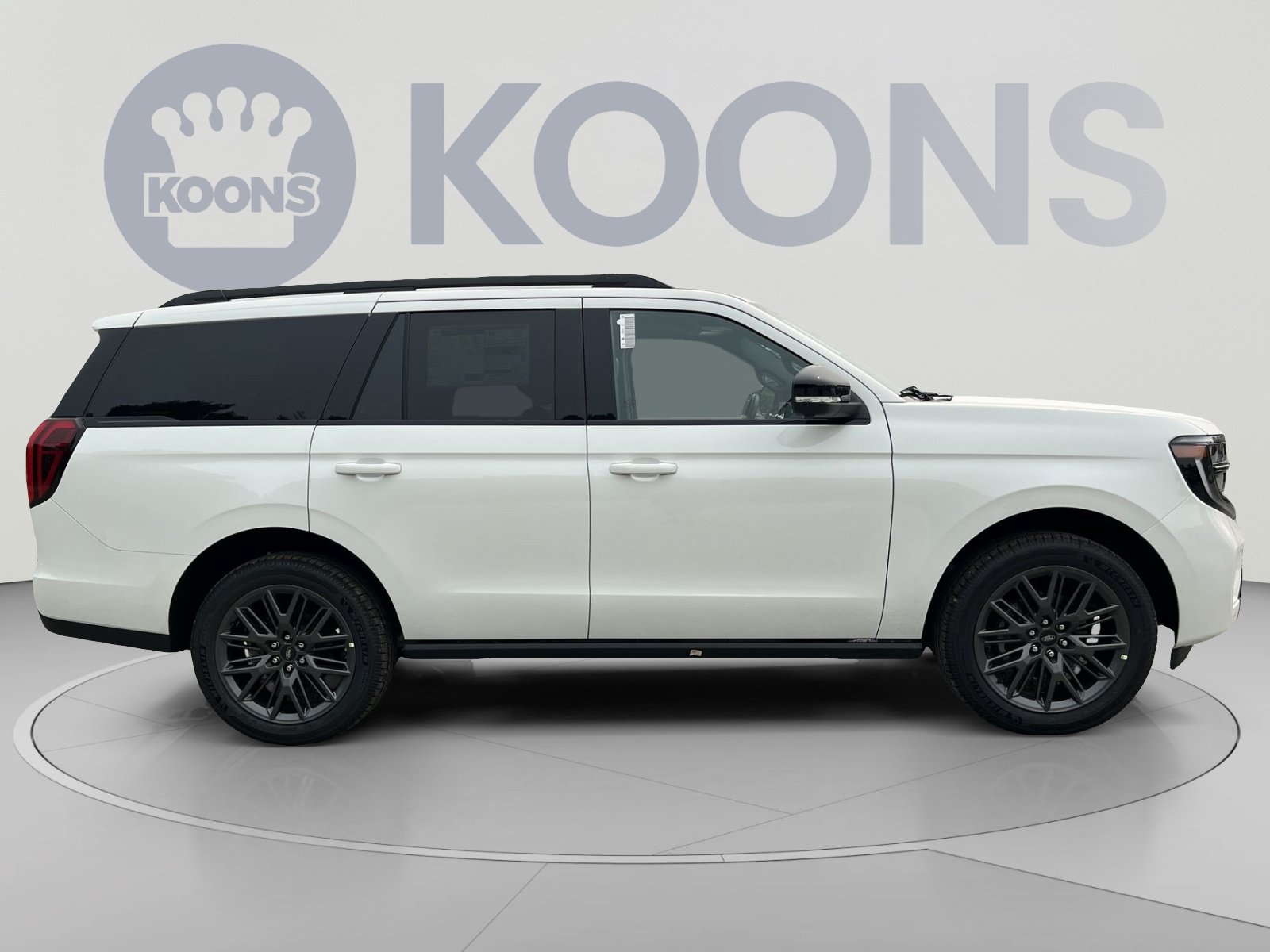 New 2027 Ford Expedition Platinum w/ Stealth Appearance Package AWD/4WD image 8