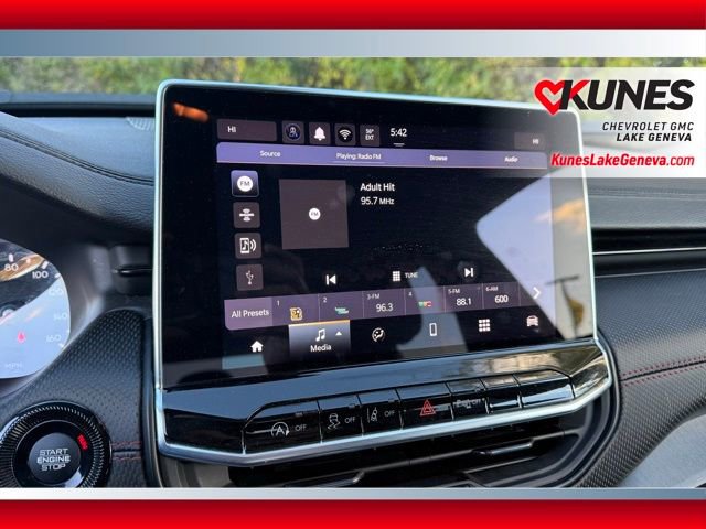 Used 2025 Jeep Compass Trailhawk image 31