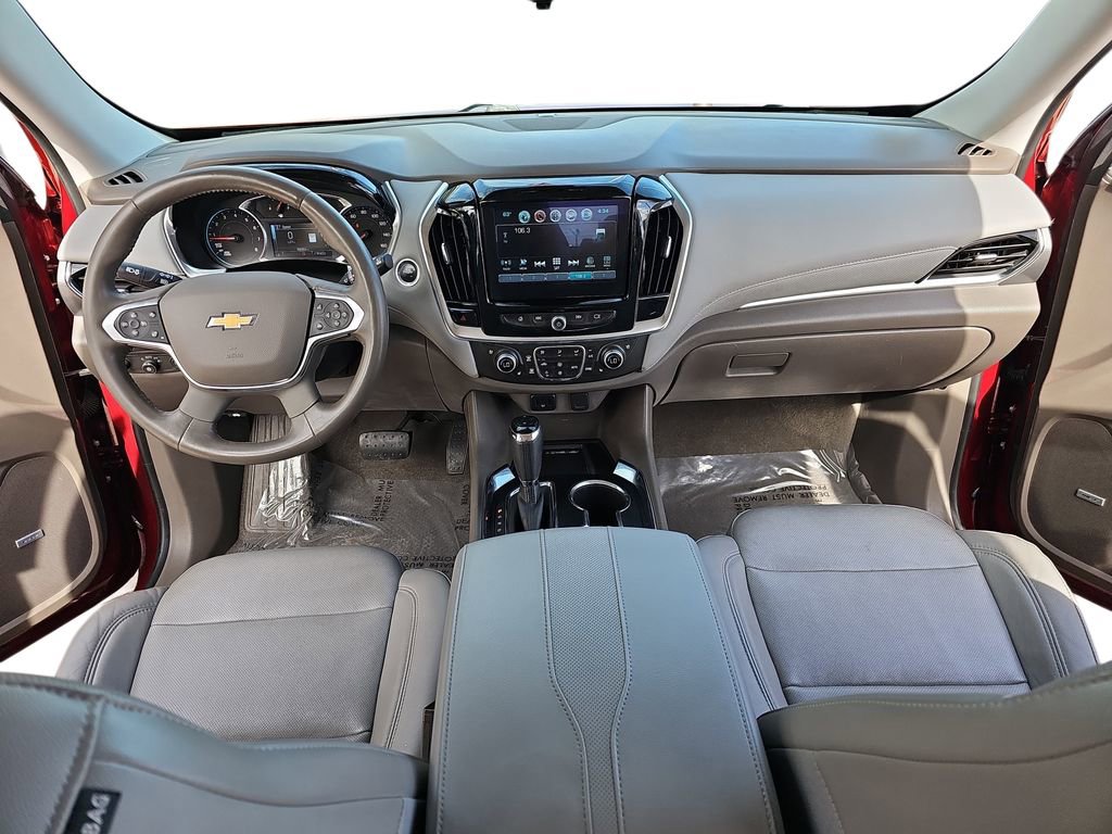 Used 2018 Chevrolet Traverse Premier w/ Driver Confidence II Package image 9