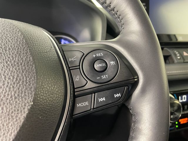 Used 2020 Toyota RAV4 Limited AWD/4WD image 10