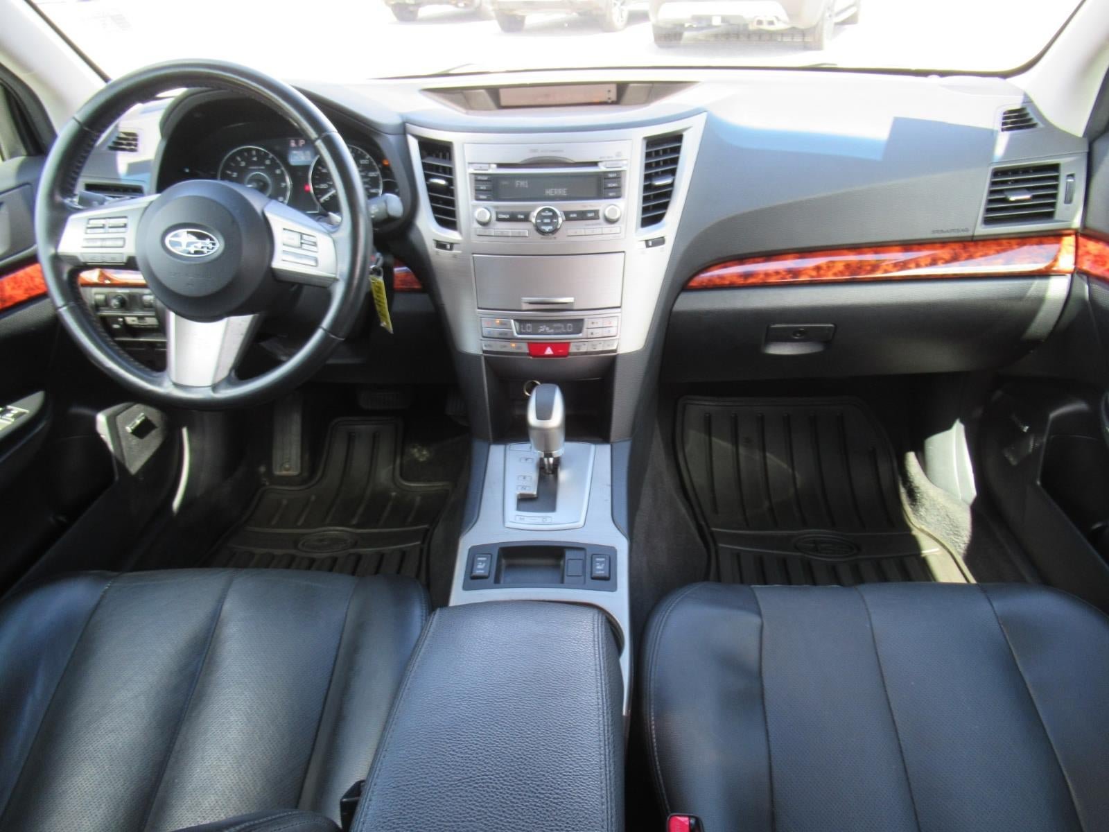Used 2011 Subaru Outback 2.5i Limited AWD/4WD image 12