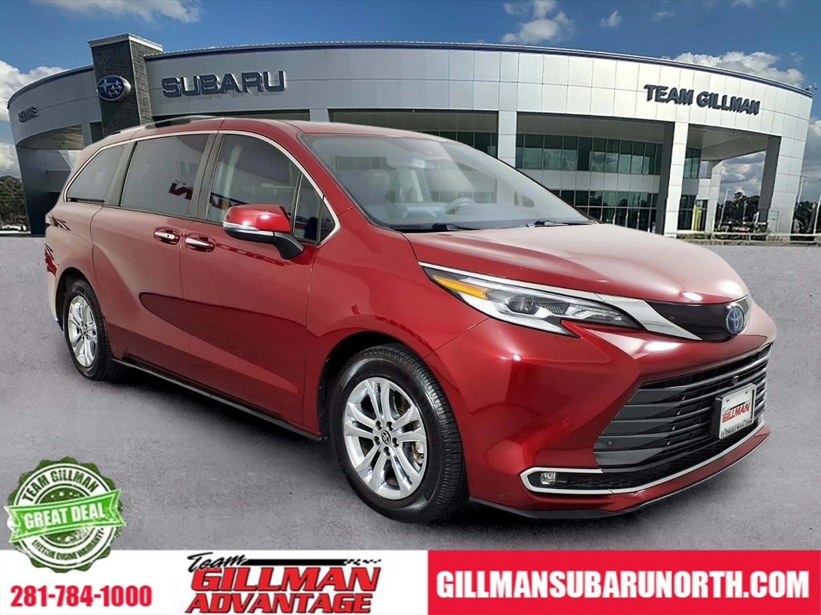 Used 2022 Toyota Sienna Platinum AWD/4WD image 1