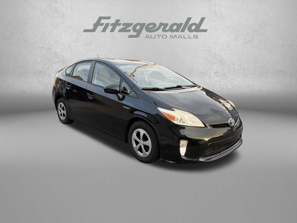 Used 2014 Toyota Prius Two FWD image 1