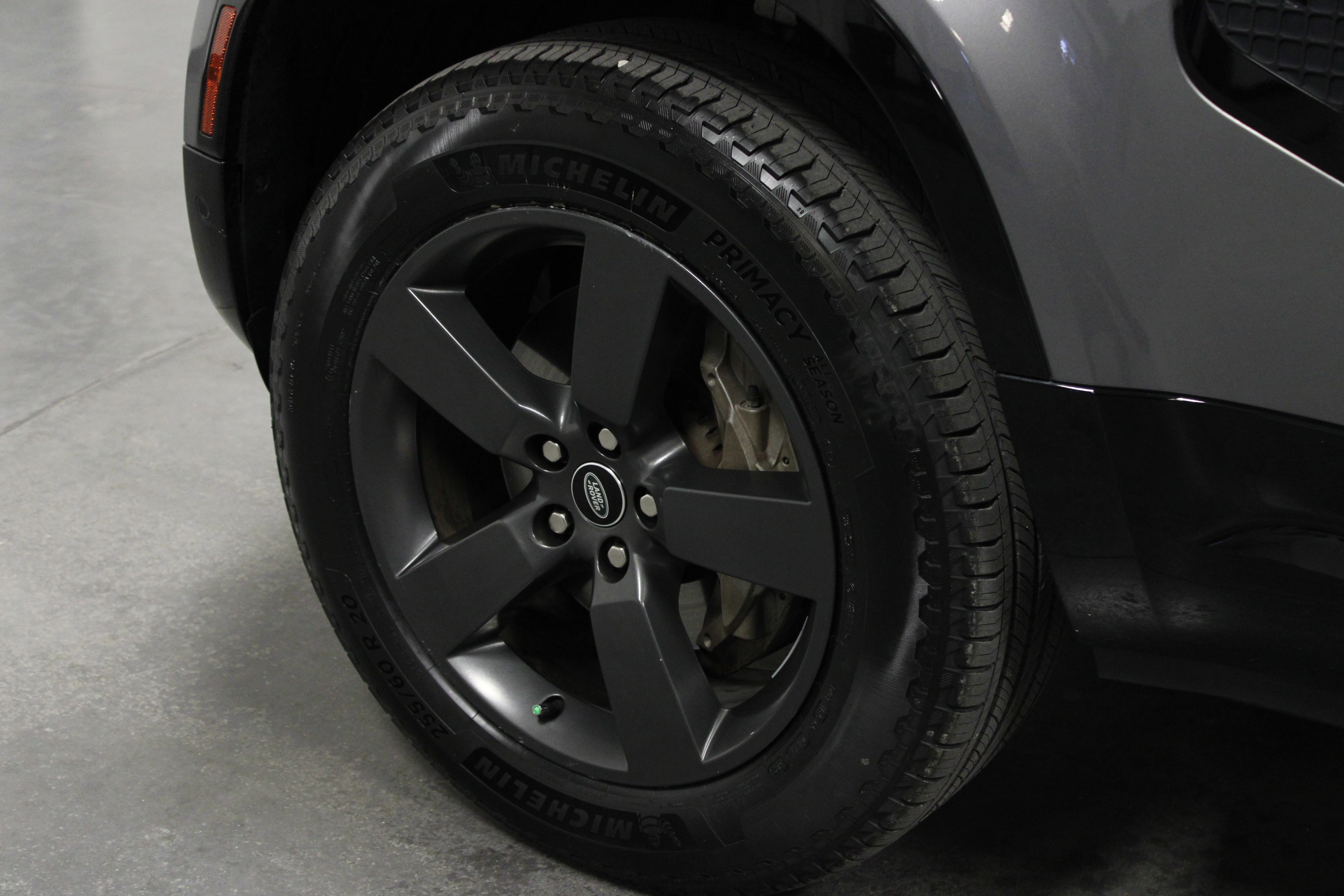 Used 2021 Land Rover Defender 90 X-Dynamic S image 10