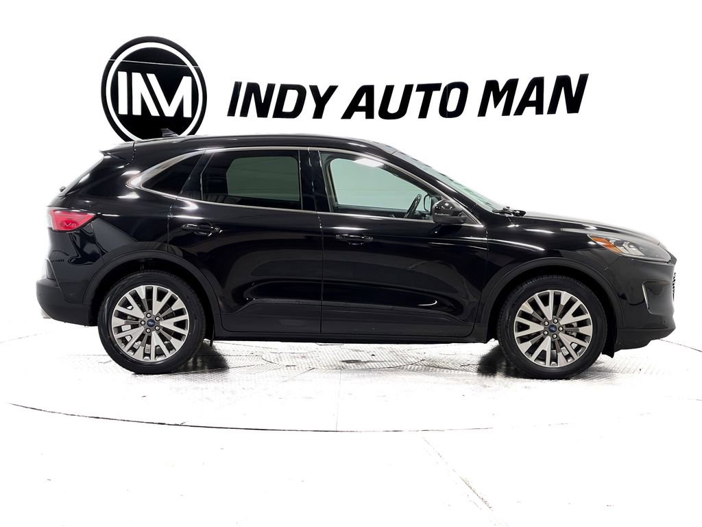 Used 2020 Ford Escape Titanium w/ Titanium Premium Package 2.0 image 3