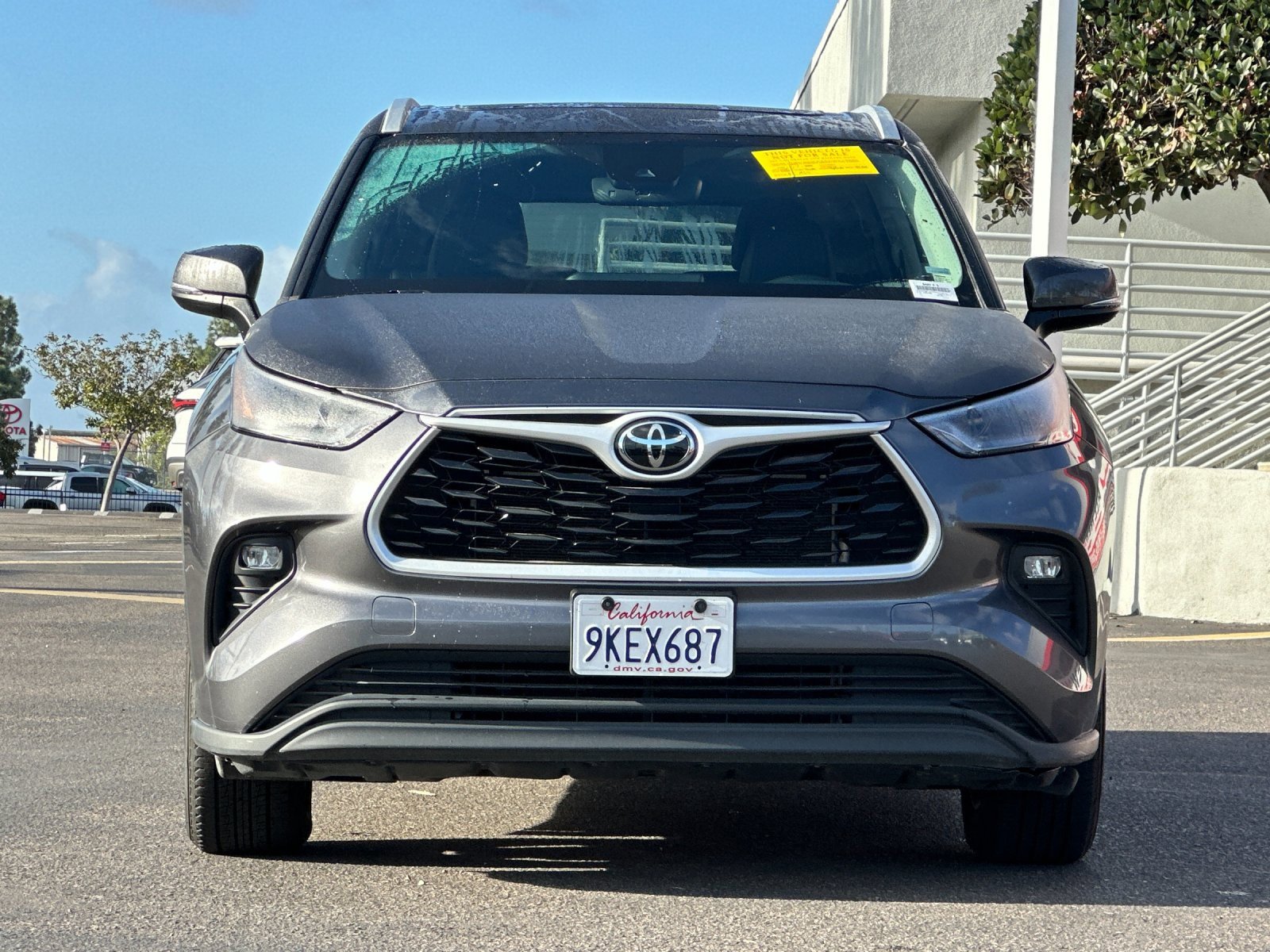 Used 2024 Toyota Highlander XLE image 7