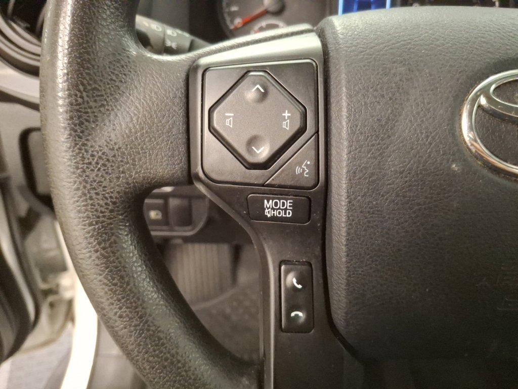 Used 2018 Toyota Tacoma SR AWD/4WD image 16