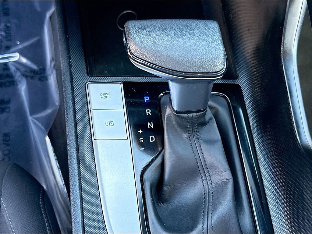 Used 2022 Hyundai Elantra SEL image 31