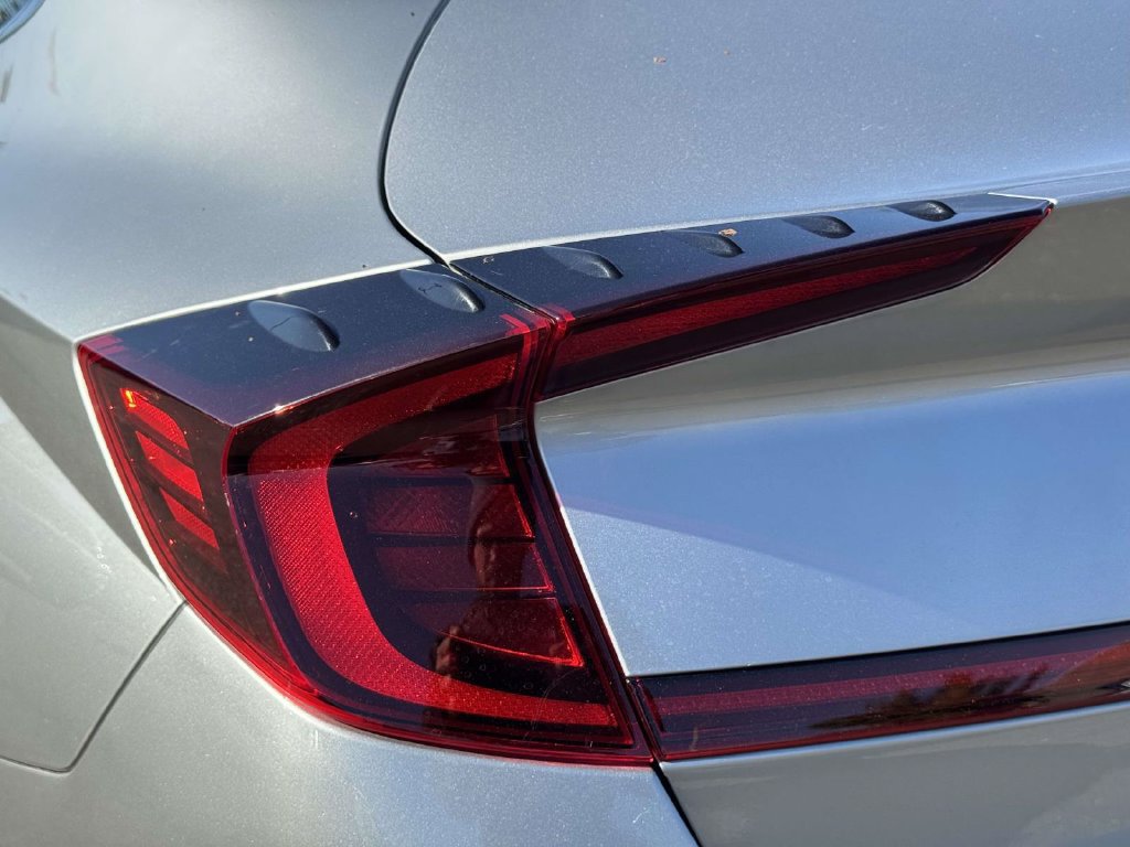 Used 2021 Hyundai Sonata SEL w/ Convenience Package FWD image 11