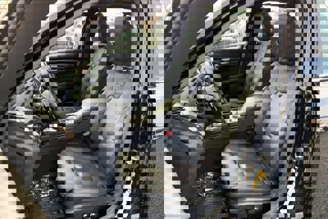 Used 2023 Cadillac CT5 V w/ LPO, ONYX Package image 25