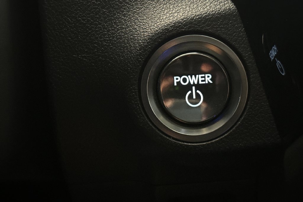 Certified 2025 Lexus ES 300h w/ Premium Package FWD image 21