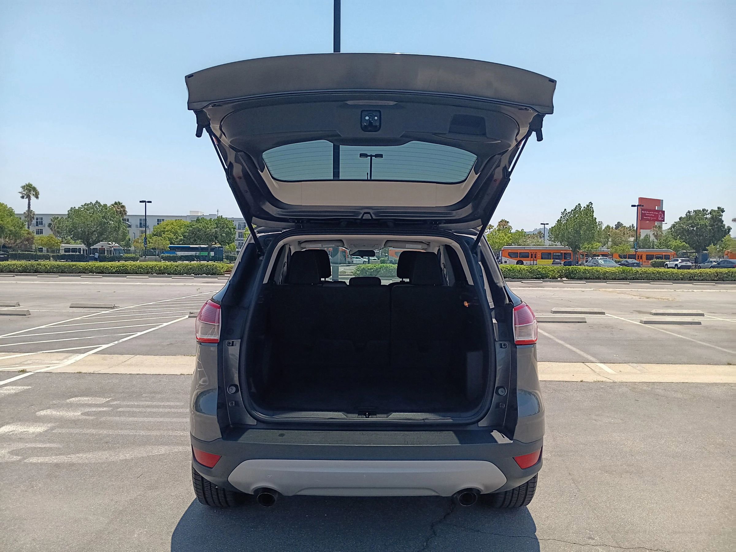 Used 2016 Ford Escape SE image 9