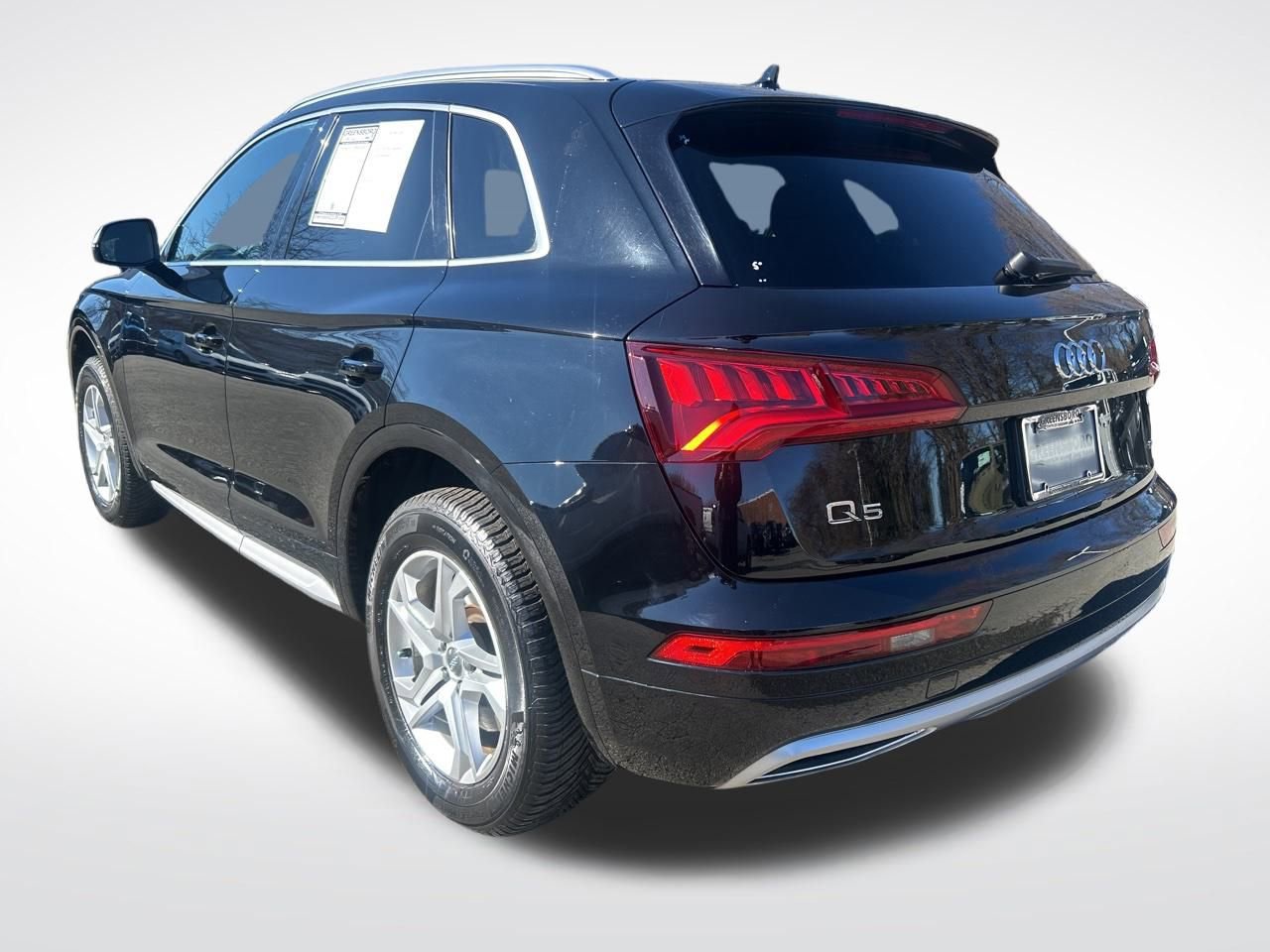 Used 2019 Audi Q5 2.0T Premium w/ Convenience Package image 3